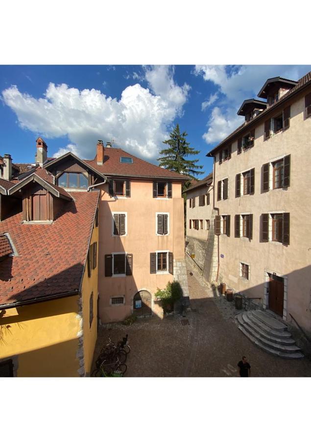 Coup de Coeur au pied du château - Joli studio idéalement placé Annecy Exterior foto